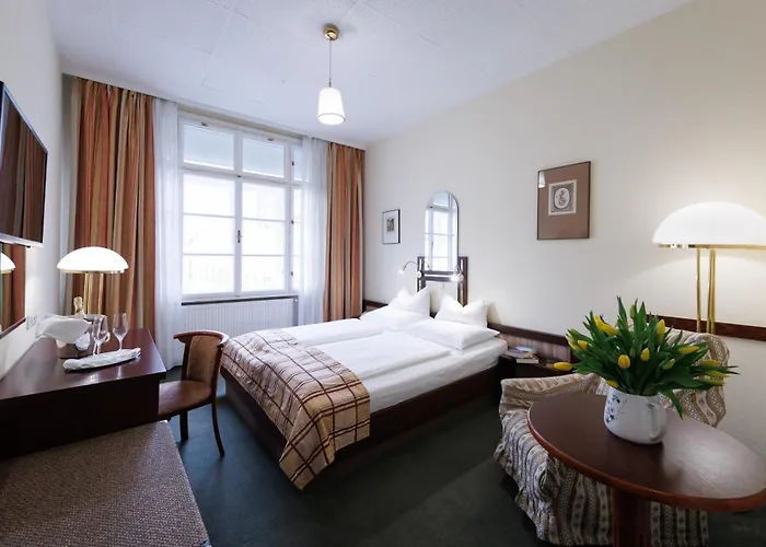 Nocleg ze śniadaniem Continental Hotel-pension 4*