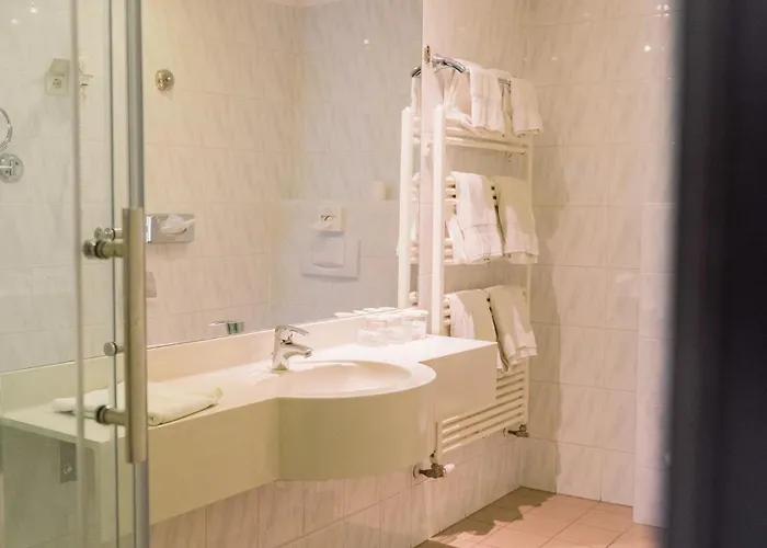 Continental Hotel-pension Nocleg ze śniadaniem 4*