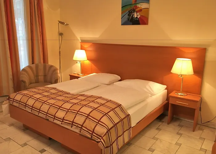 Nocleg ze śniadaniem Continental Hotel-pension 4*