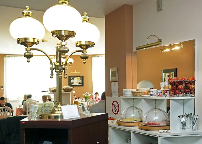 Continental Hotel-pension 4*