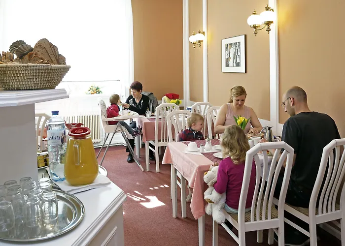 Nocleg ze śniadaniem Continental Hotel-pension 4*